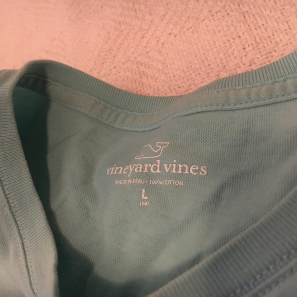Vineyard Vines tee - Picture 3 of 5